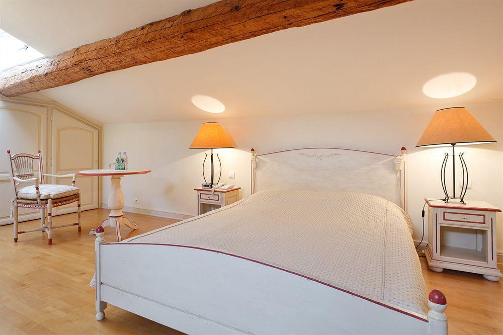 Hotel Chateau Les Crostes Lorgues Exterior foto