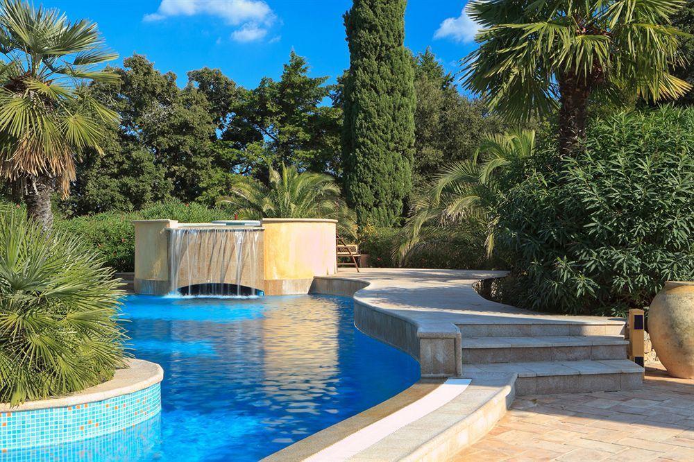 Hotel Chateau Les Crostes Lorgues Exterior foto